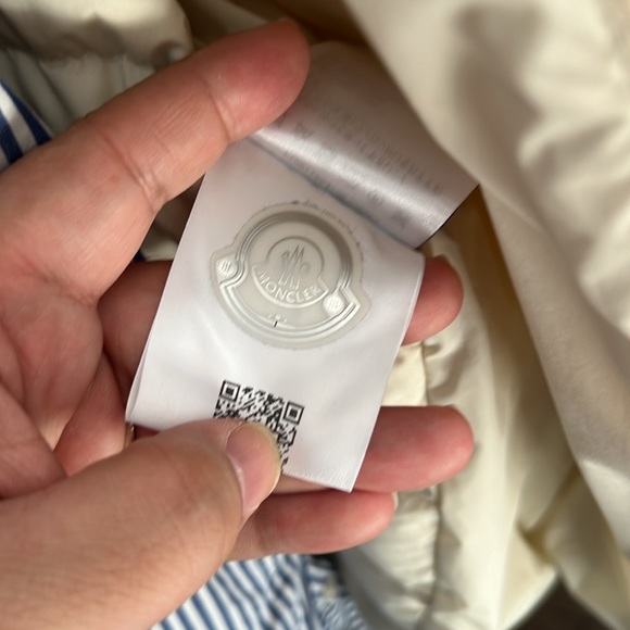 Off white / Cream lightweight down jacket by Moncler - Picture 14 of 17